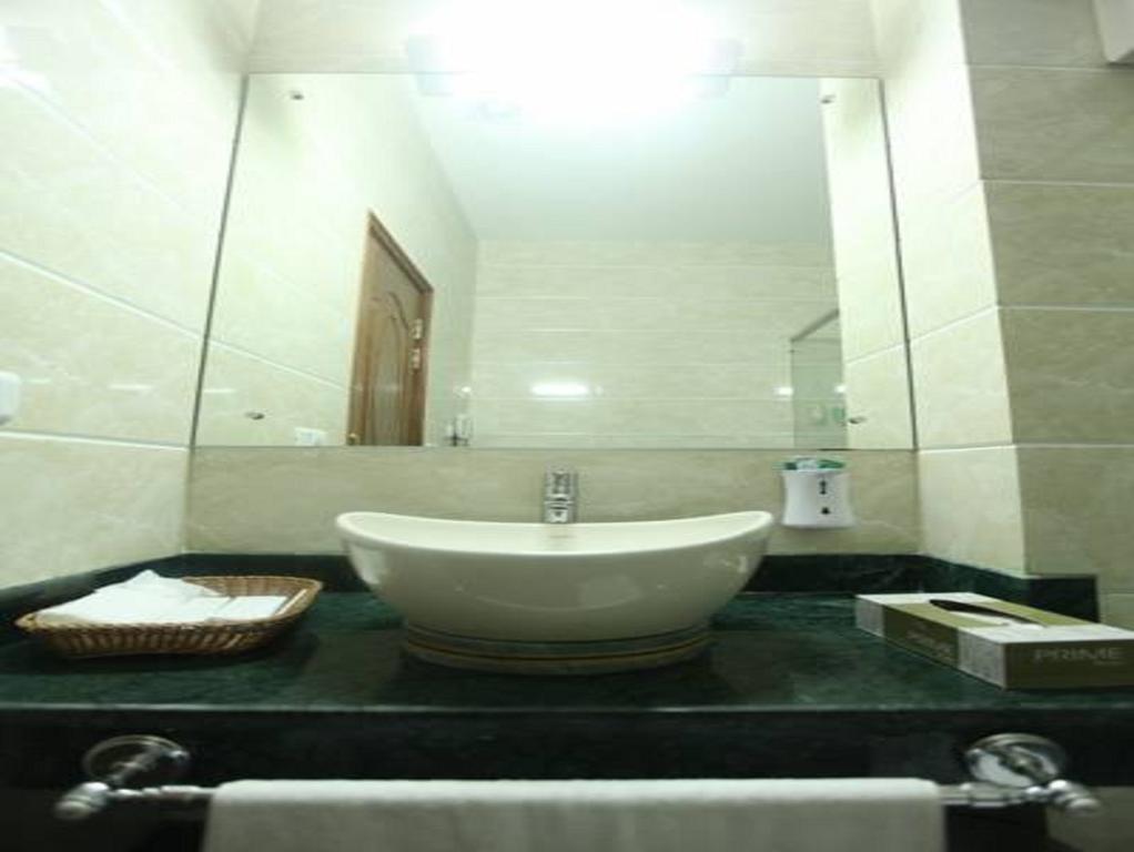 Modi Hotel&Resorts Pinjaur Esterno foto