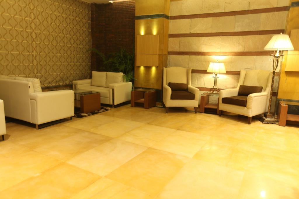 Modi Hotel&Resorts Pinjaur Esterno foto