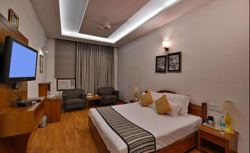 Modi Hotel&Resorts Pinjaur Esterno foto
